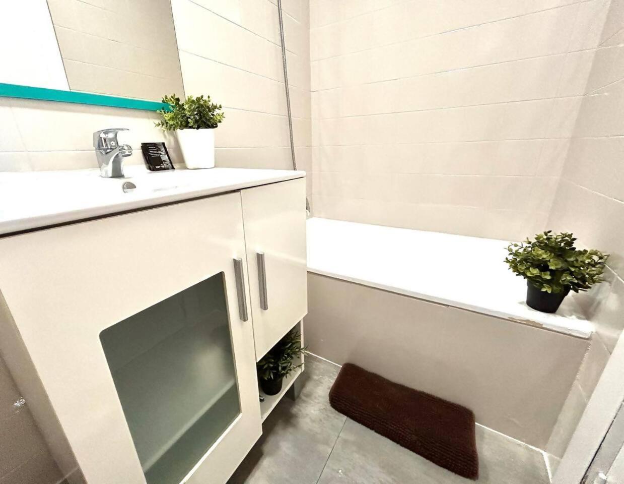 מורסיה Plaza Circular Mas Que Apartamentos מראה חיצוני תמונה